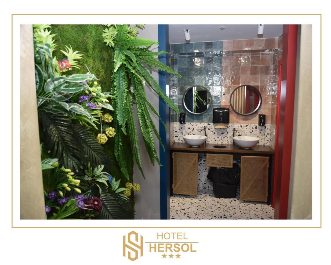 Hotel Hersol دراس المظهر الخارجي الصورة