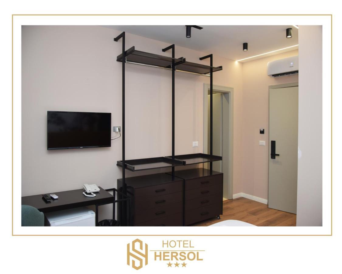 Hotel Hersol دراس المظهر الخارجي الصورة