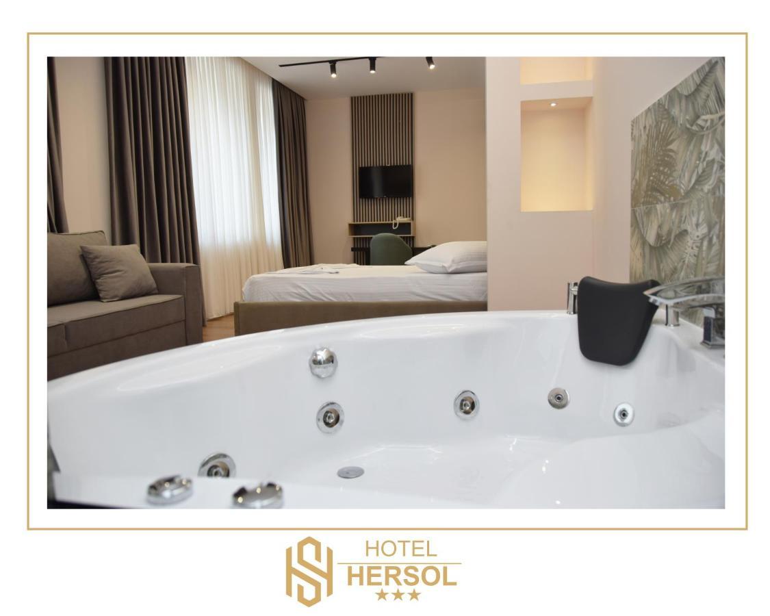 Hotel Hersol دراس المظهر الخارجي الصورة
